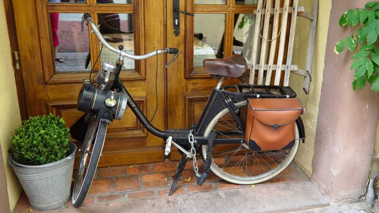 Accessoires indispensables pour VéloSolex ancien
