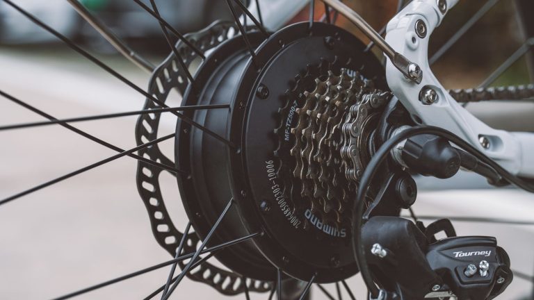 Conversion Solex électrique : roue avant 250 W vs moteur‑galet