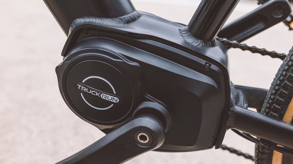 Moteur de pédalier d'un vélo électrique, vue rapprochée