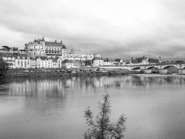 Boucles VAE et voie verte le long de la Loire