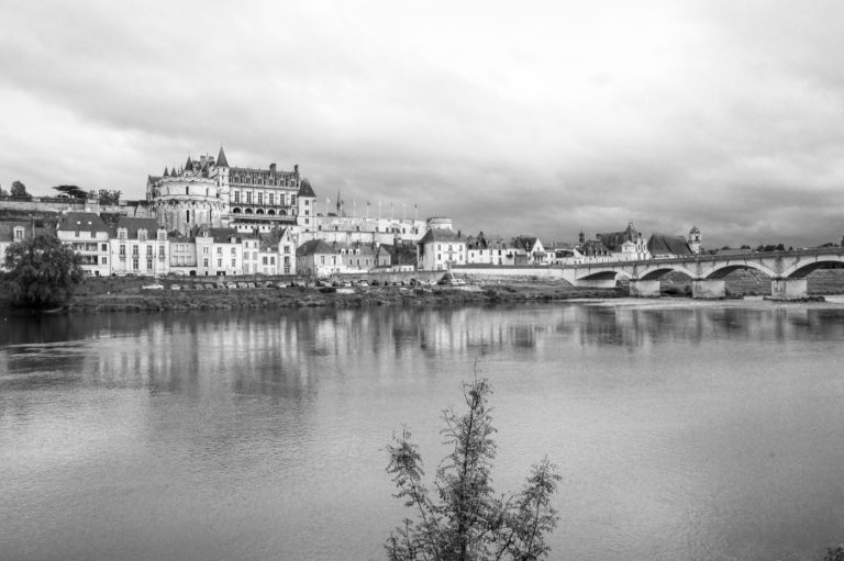 Boucles VAE et voie verte le long de la Loire