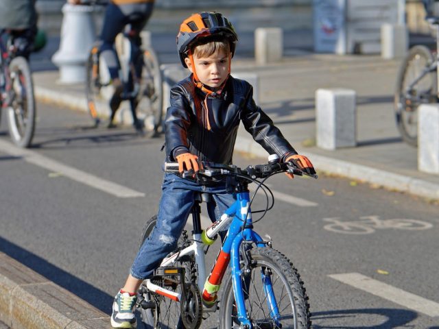 Moustache ou Orbea : quel vélo électrique pour la ville