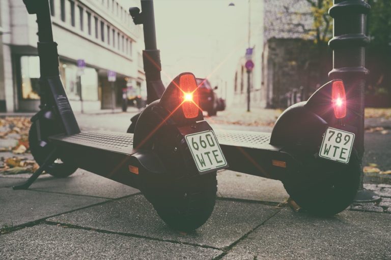 Comparatif porte-bagages vélo électrique par charge et