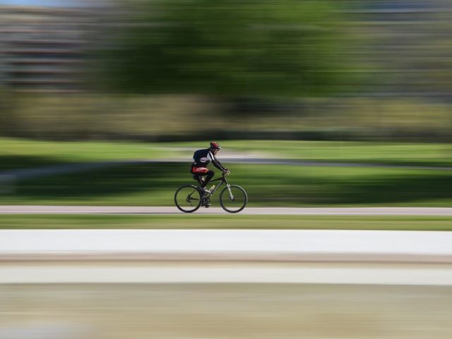 Riese & Müller vs QWIC : quel cargo électrique choisir ?