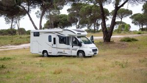 Attelage camping-car : tout savoir sur le permis et la remorque